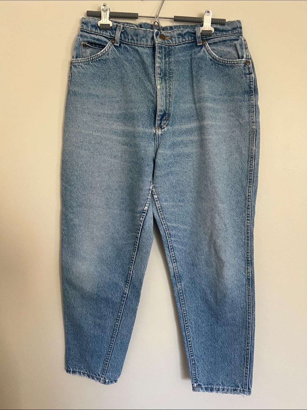 Lee Women's Relaxed Jeans in Light Blue Wash